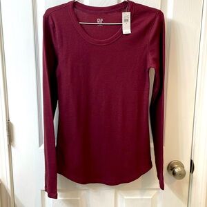 Gap Women’s size small long sleeve thermal top